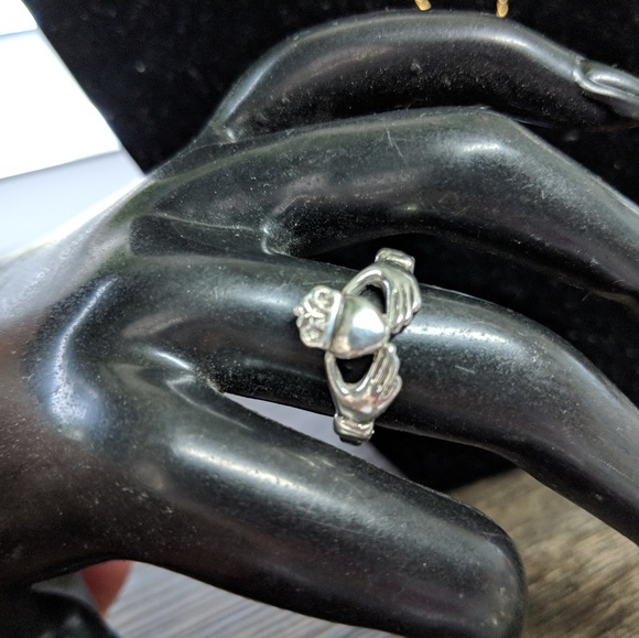 Claddagh wedding set - Picture 2 of 4